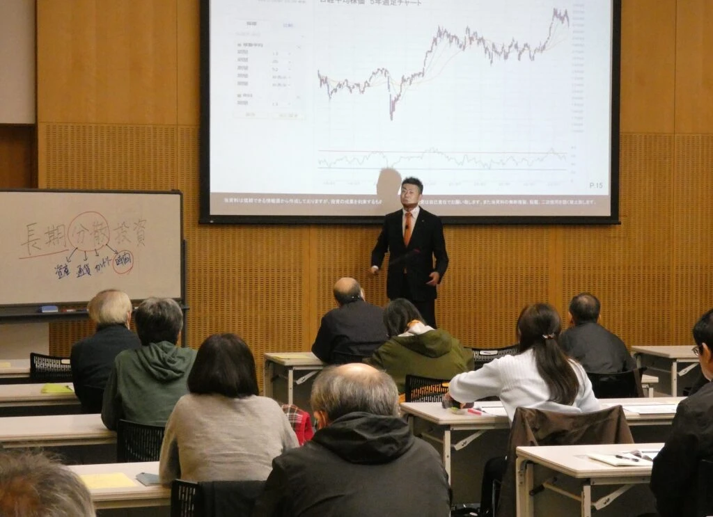 登壇中の様子